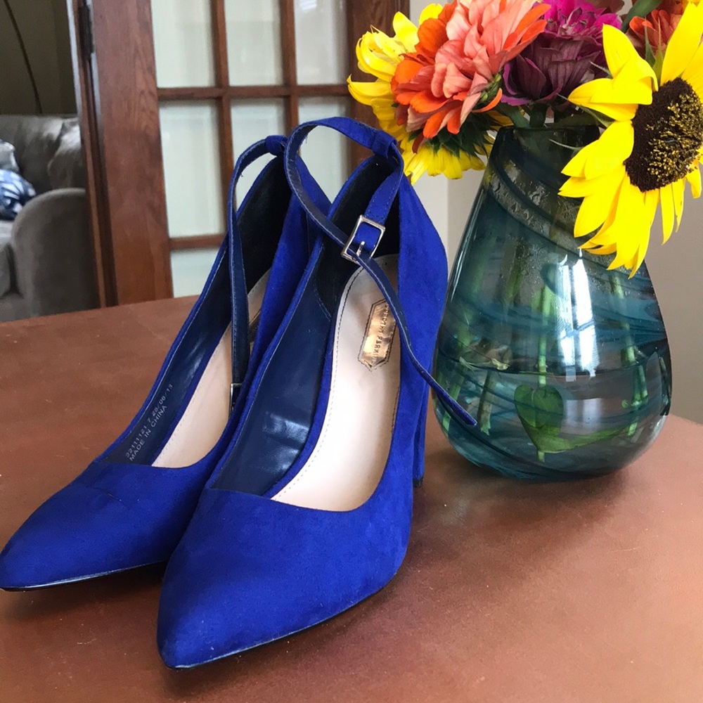 Blue suede shoes <3